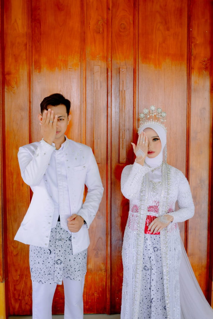 https://Pitriani-invitation.webnikah.com/dirmember/00000029/DwiPitriani/photo-284433-335707-l-202605210922.jpg
